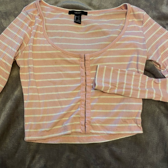 PINK AND WHITE STRIPED LONG SLEEVE FORVER 21 - Picture 1 of 3